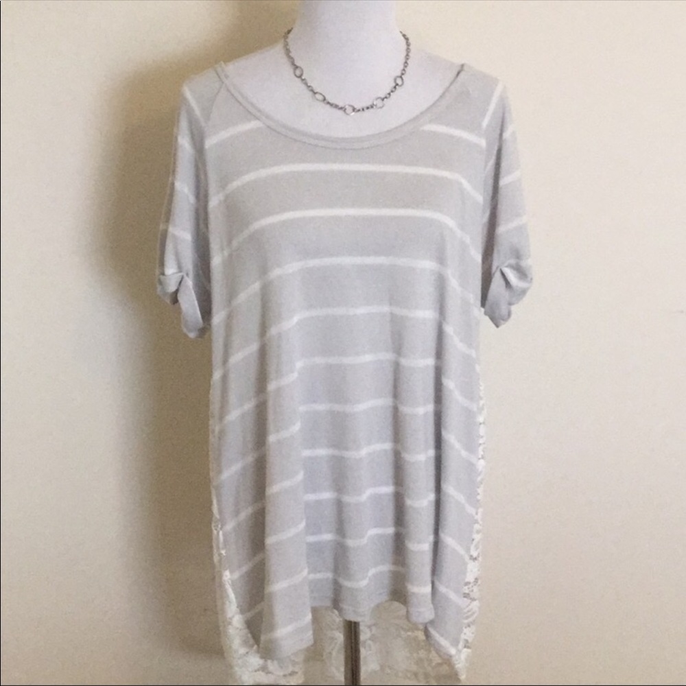 Hail3y:23 oversized gray striped lace back tunic